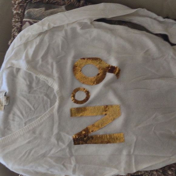 WILD FOX ANGORA SWEATER - Picture 2 of 3